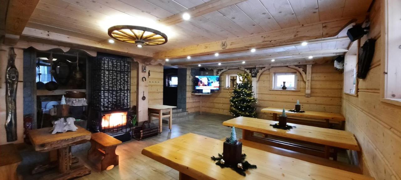 ビャウカ Kazikowa Kuznia Bed & Breakfast エクステリア 写真