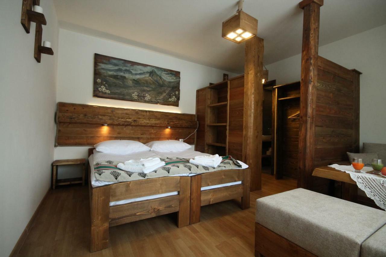 ビャウカ Kazikowa Kuznia Bed & Breakfast エクステリア 写真